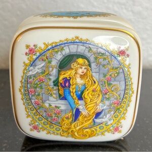 NIB Franciscan Rapunzel Porcelain Music Box Magical Tales Collection Trinket Box